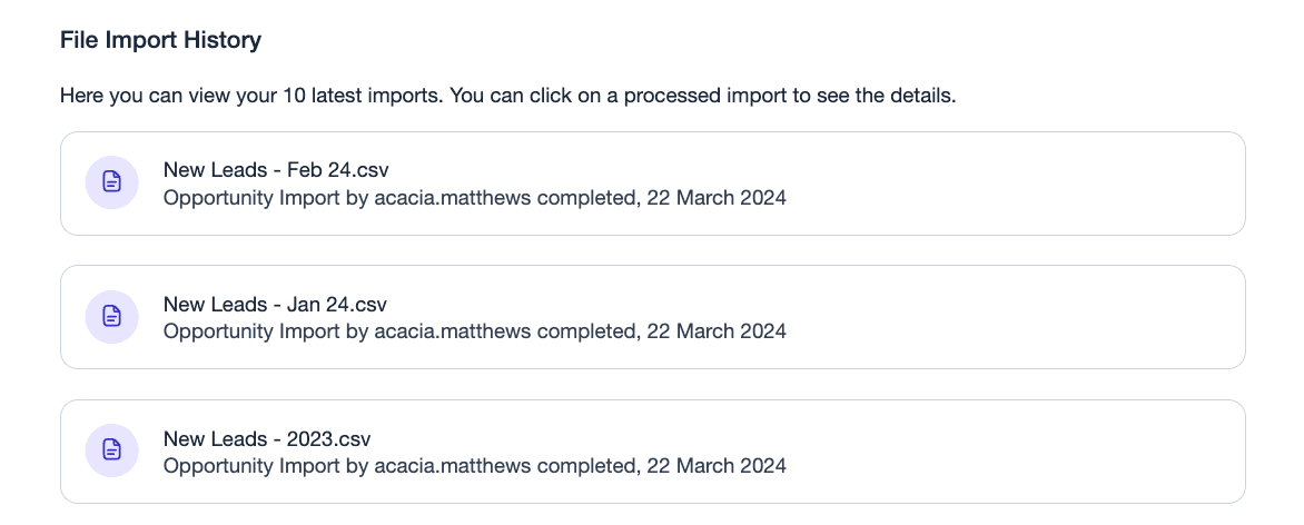 montrant la section de l'historique des importations de fichiers avec 3 exemples d'importations d'opportunités listées