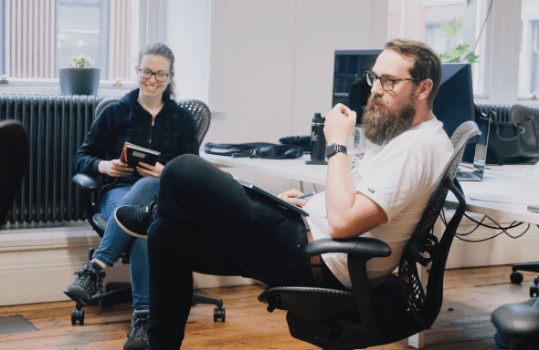 Membres de l'équipe Capsule travaillant ensemble